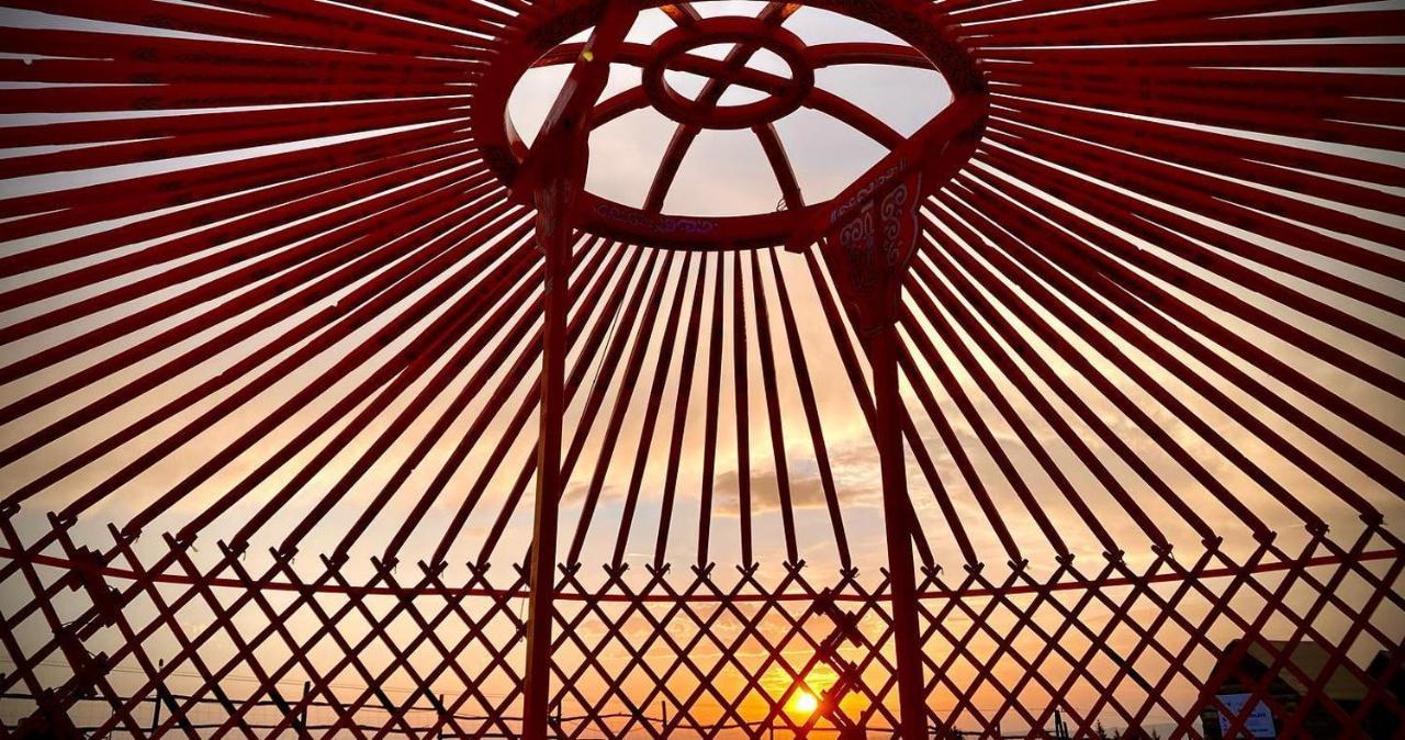 Dharma Horse Shelter & Farmping